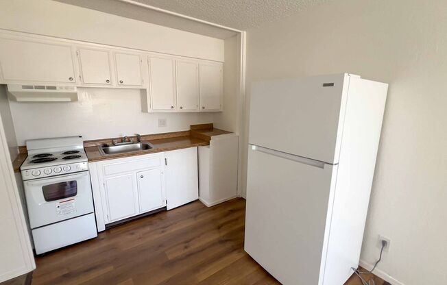 Studio, 1 bath, 400 sqft, $1,099, Unit 1250-B