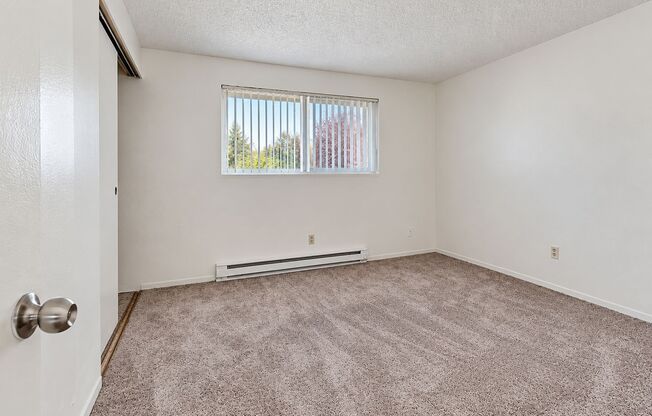 2 beds, 1 bath, 794 sqft, $1,295, Unit 25