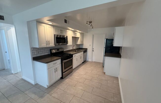 3526 E Montecito Ave