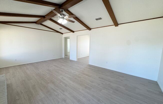 Newly Updated 3Bed/2Bath Available!