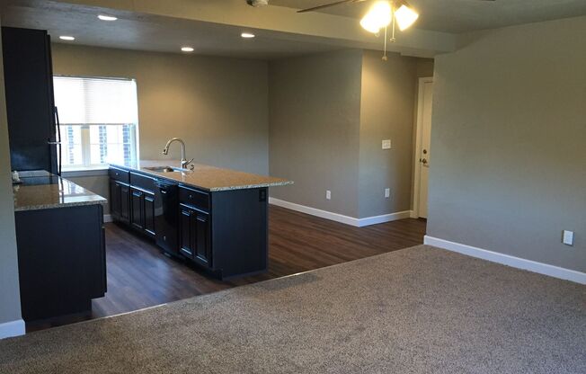 2 beds, 1 bath, $1,250