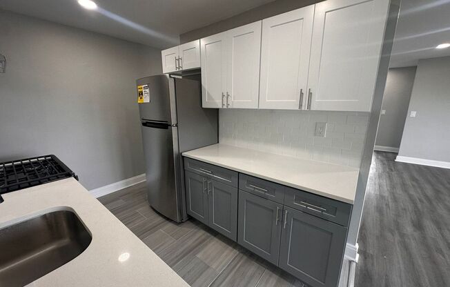 2 beds, 1 bath, 850 sqft, $2,095, Unit Apt 4P