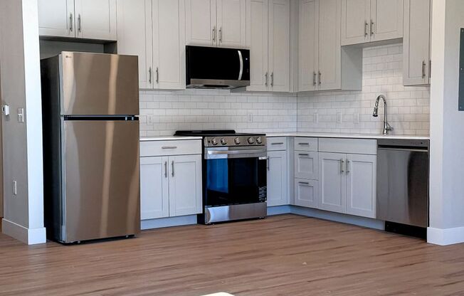 Studio, 1 bath, 628 sqft, $1,125, Unit 1887-205