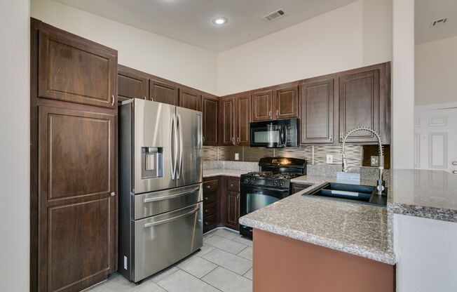 Charming 3-Bedroom Home in N Las Vegas