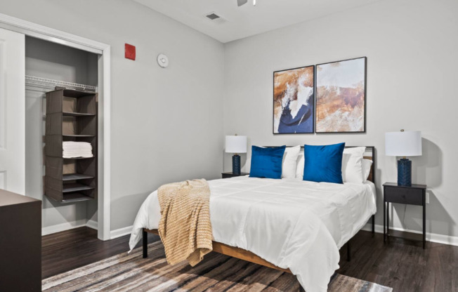 2 beds, 2 baths, 1,075 sqft, $1,670