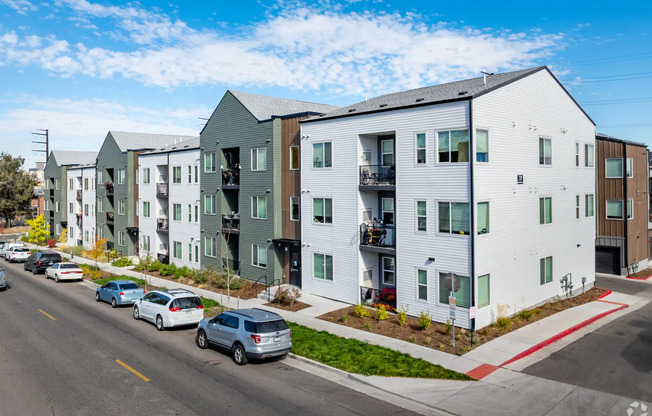 1 bed, 1 bath, 642 sqft, $1,576, Unit 2308