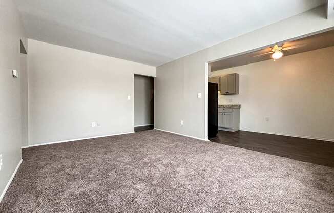 Apartment with spacious living rooms in Warren, MI. Apartments with dining rooms in Warren. Warren Woods