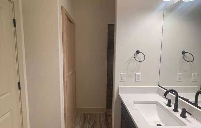 1 bed, 1 bath, $1,375