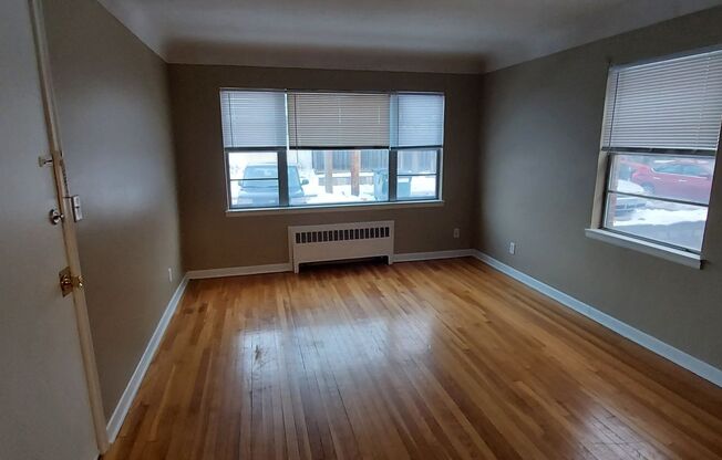 1 bed, 1 bath, 675 sqft, $1,125, Unit 638 - 7