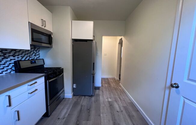 1 bed, 1 bath, $1,025, Unit Floor 1