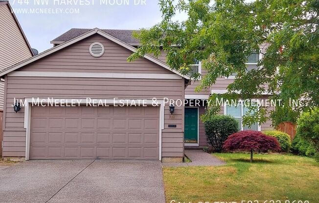 744 NW HARVEST MOON DR