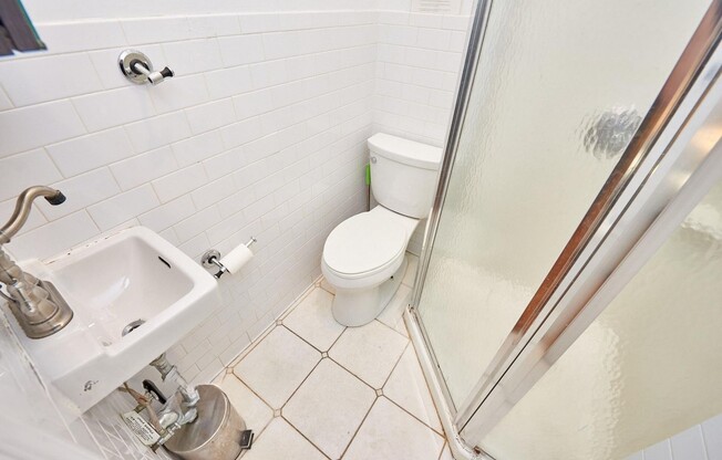 3 beds, 1.5 baths, 1,200 sqft, $8,350, Unit 2