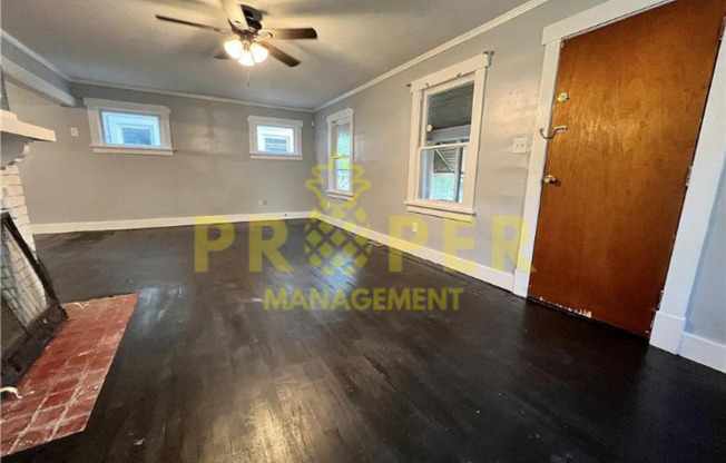 2 beds, 1 bath, $1,100