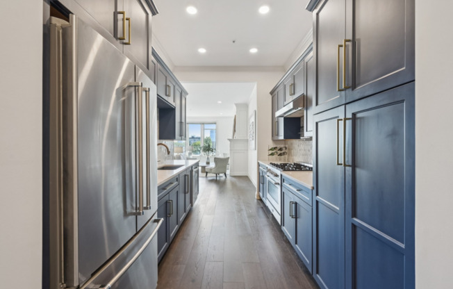 1 bed, 1 bath, 913 sqft, $1,795, Unit 504