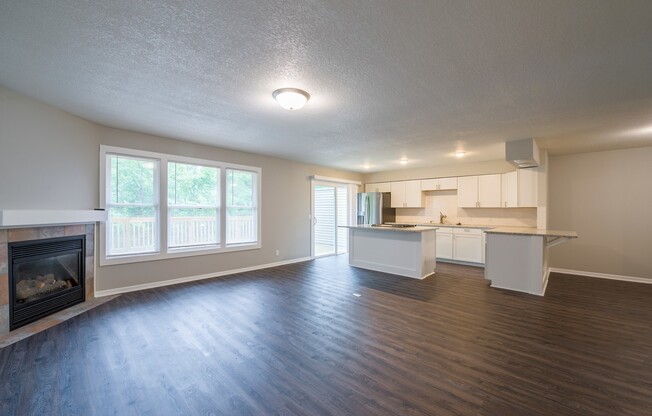 5590-5592 Timber Lane Shorewood MN