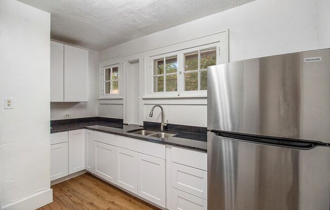 1 bed, 1 bath, $1,595