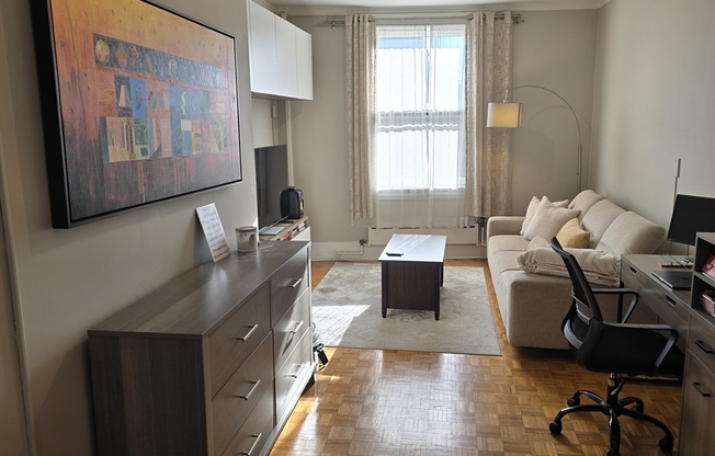 1 bed, 1 bath, 459 sqft, $3,100, Unit 10C