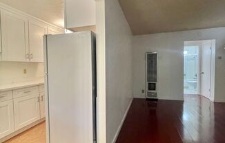 1 bed, 1 bath, $2,000, Unit 02