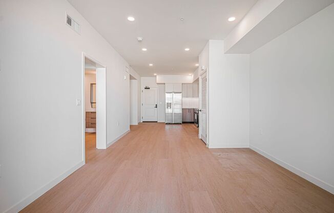 1 bed, 1 bath, 611 sqft, $2,595, Unit 203