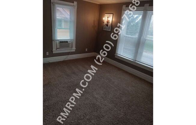 1009 Edgewater Ave.