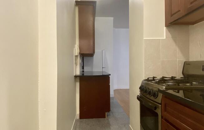 1 bed, 1 bath, 600 sqft, $3,300, Unit 2-B