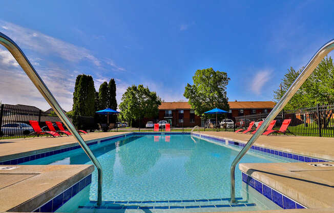 Welcome to Alverno Pool Apartments