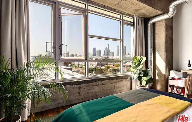 1 bed, 1 bath, 950 sqft, $3,850, Unit 425