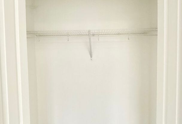 2 beds, 2 baths, 950 sqft, $1,675, Unit 302