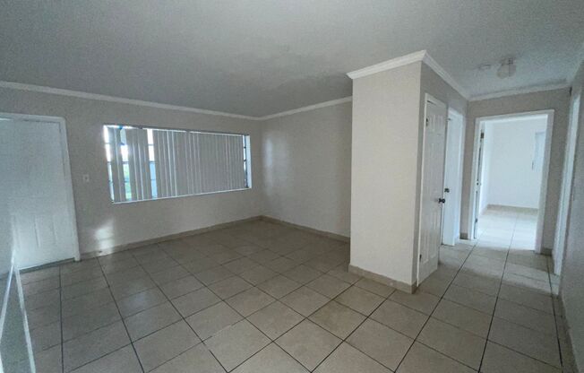 2 beds, 1 bath, $2,115, Unit 14