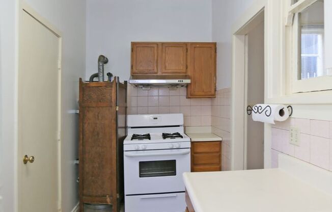 3 beds, 1 bath, $3,495