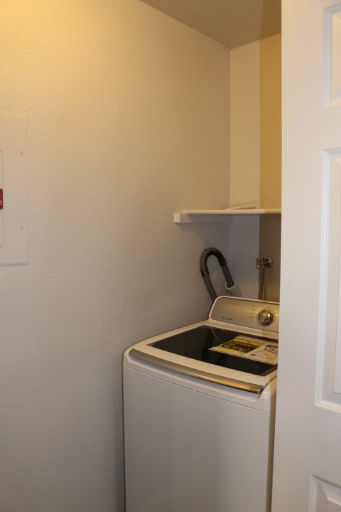 2 beds, 2 baths, $1,495, Unit Parcel #:  138-32-819-223