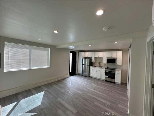 Studio, 1 bath, 400 sqft, $1,950