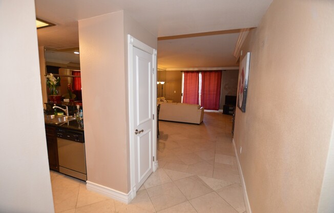 2 beds, 2 baths, $2,200, Unit # 137