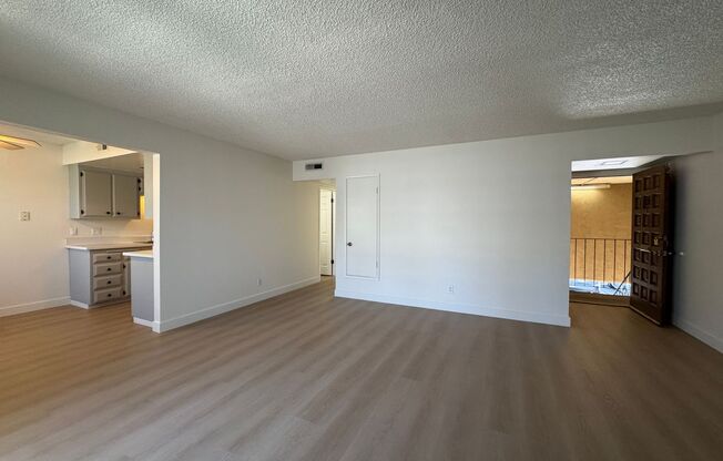 541 - 551 Morse Ave - Laurelwood