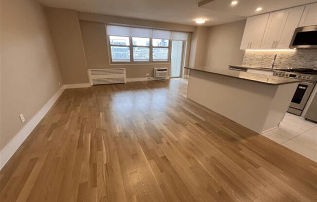 80 N MOORE ST