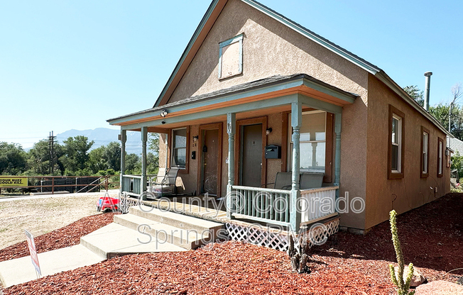 830 S TEJON ST