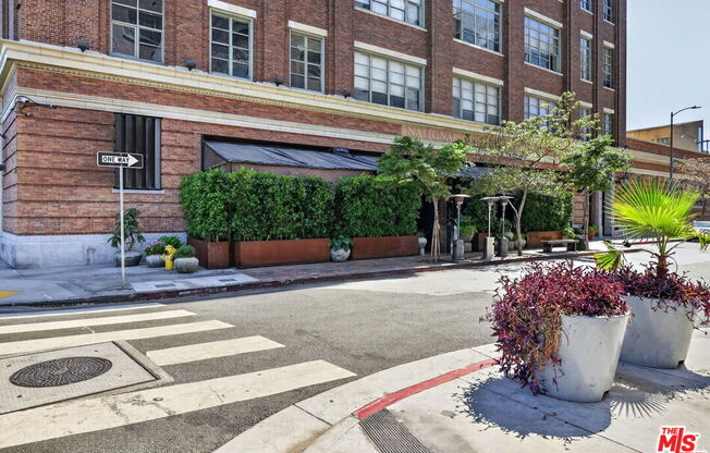 Studio, 1 bath, 1,147 sqft, $3,995, Unit 606