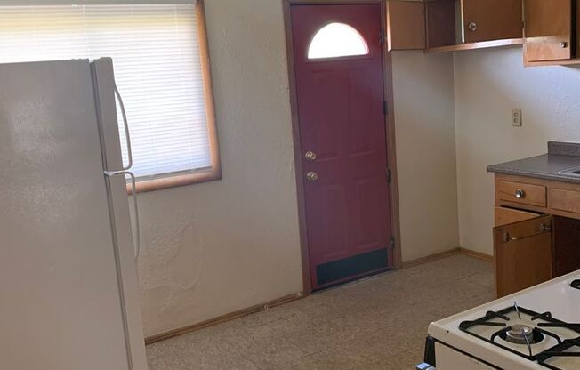 1 bed, 1 bath, $899, Unit 5465-4