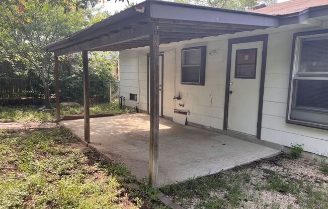 3 beds, 1 bath, $1,395