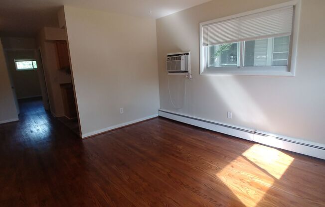 1 bed, 1 bath, 750 sqft, $950, Unit 6312-3