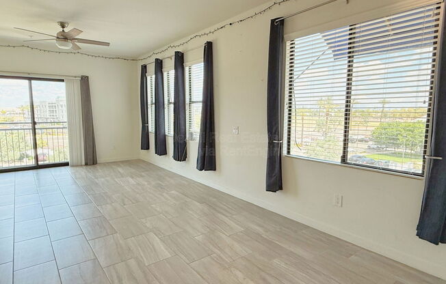 2 beds, 2 baths, 1,191 sqft, $1,995, Unit 320