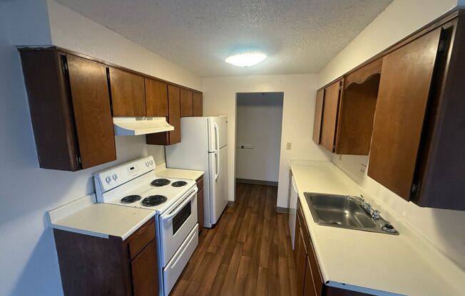 2 beds, 1 bath, 954 sqft, $1,425, Unit 17