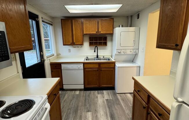 1752 W 11th Ave - CJ