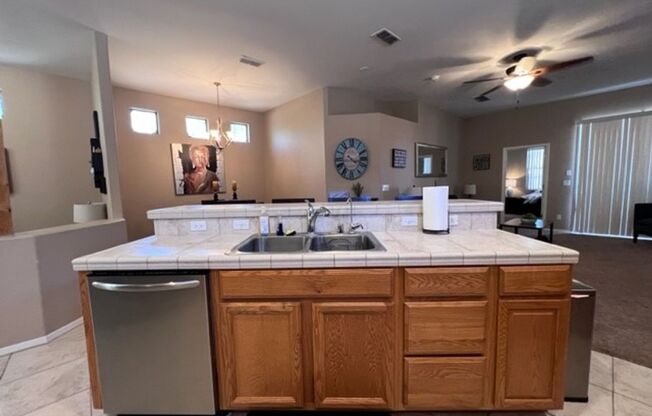 2 beds, 2 baths, $2,400