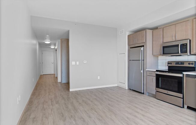Studio, 1 bath, 545 sqft, $1,630, Unit 505