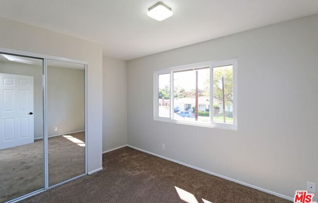12024 ALBERTA DR