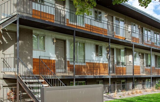 1 bed, 1 bath, 610 sqft, $1,195, Unit 01