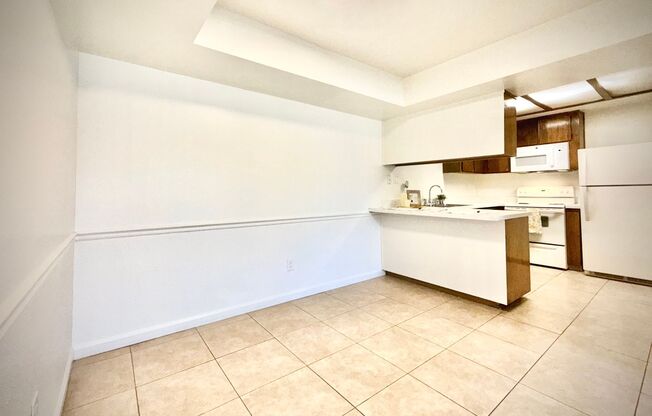 2 beds, 2 baths, 1,010 sqft, $1,695, Unit 6540