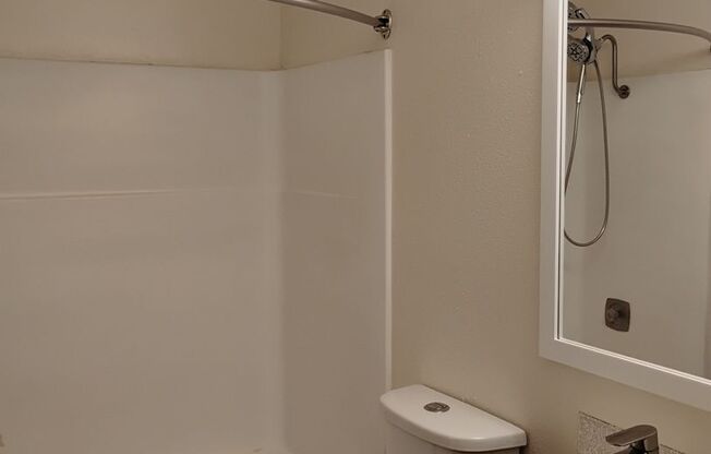 2 beds, 1.5 baths, 875 sqft, $1,250, Unit 257-636
