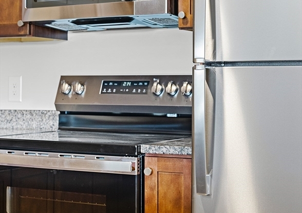 1 bed, 1 bath, 1,125 sqft, $3,000, Unit 205